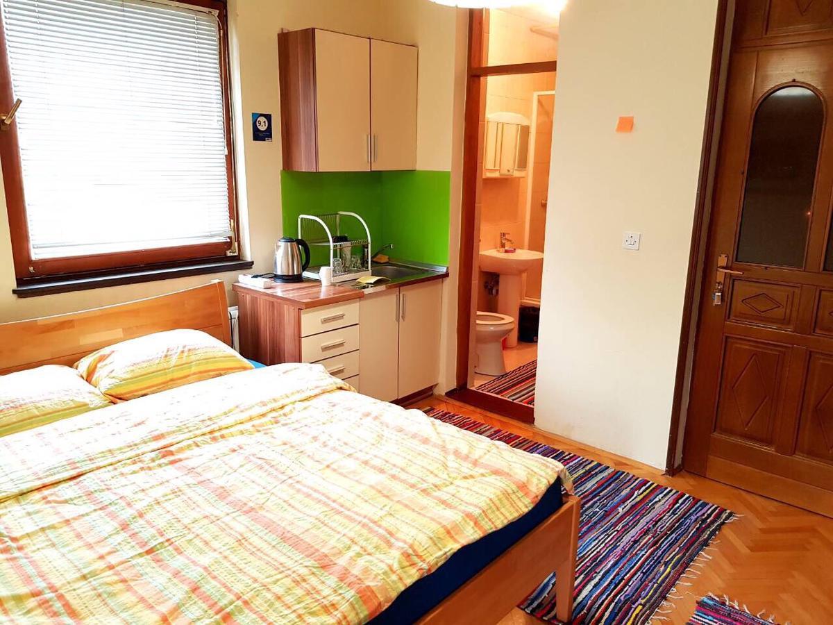 Mini Central Apartment Sarajevo エクステリア 写真